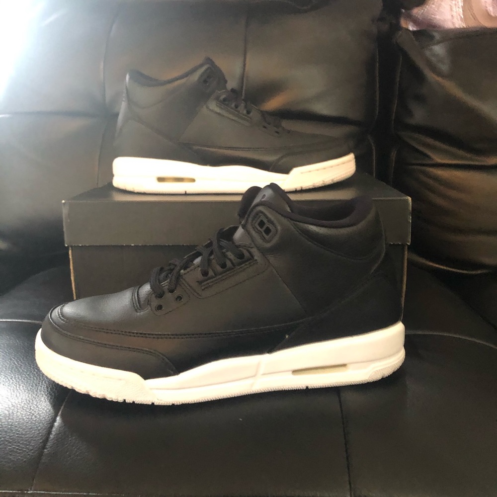❌❌❌SOLD❌❌❌Jordan 3 Cyber Monday VNDS (WORN TWICE)